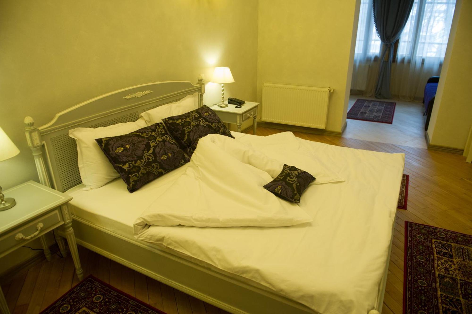 Regal 1880 Hotel Sinaia Ruang foto